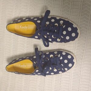 RubberStyle: Casual / Beach / Surf LifestyleCondition: EUC